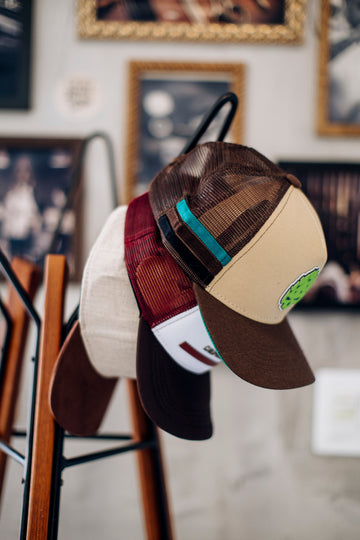 Qual a Diferença Entre Boné Trucker e Snapback?